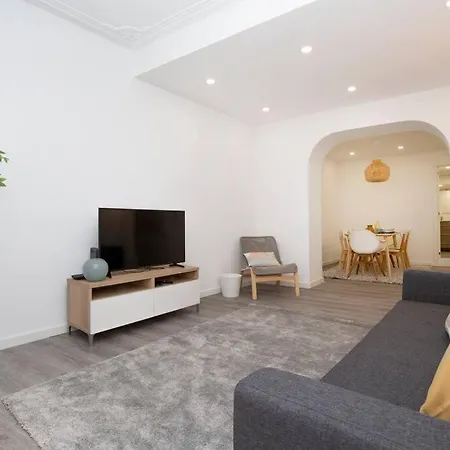 Apartment Santa Marta Cozy W/ Ac Lissabon
